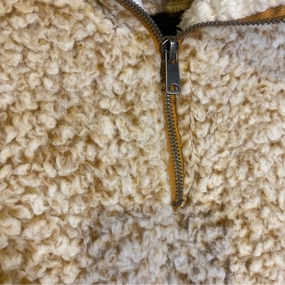 Love Tree fuzzy 3/4 zip pullover with pockets - Picture 4 of 5